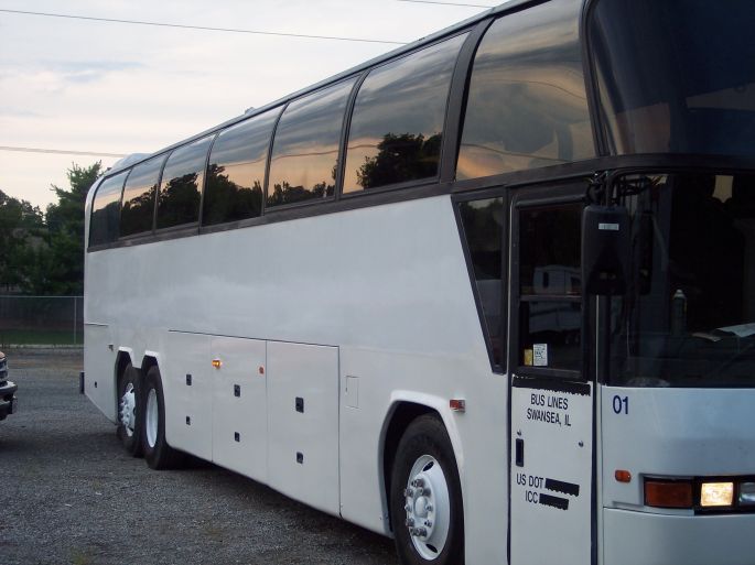 Autobusu noma Ludzā Neoplan